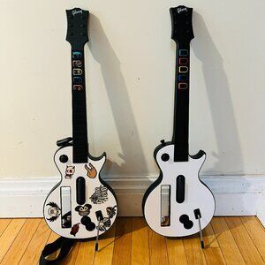 2 Nintendo Wii Wireless LES PAUL Guitar Controller Guitar Hero III & Rock Band